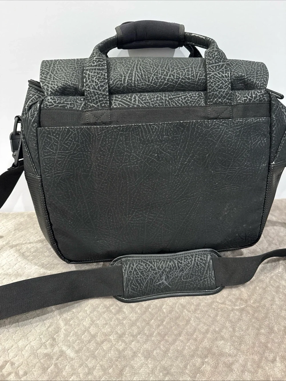 Jordan Elephant Print Black/Black Laptop Case/Brief Case - 437368 010
